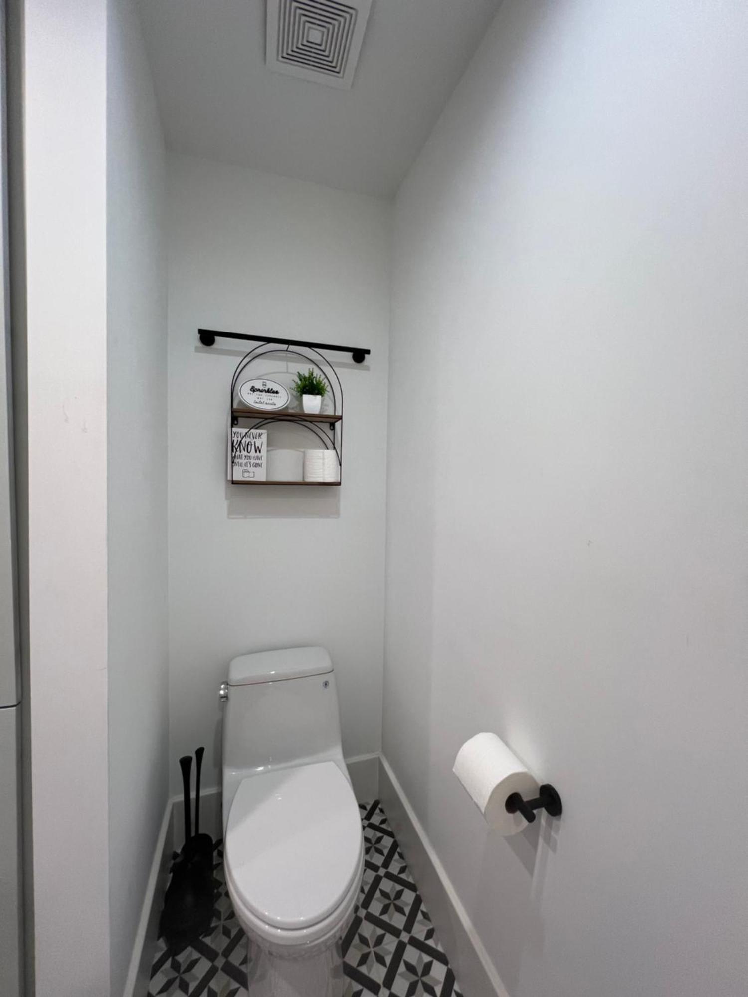 Mycrib Houston Hostel Εξωτερικό φωτογραφία