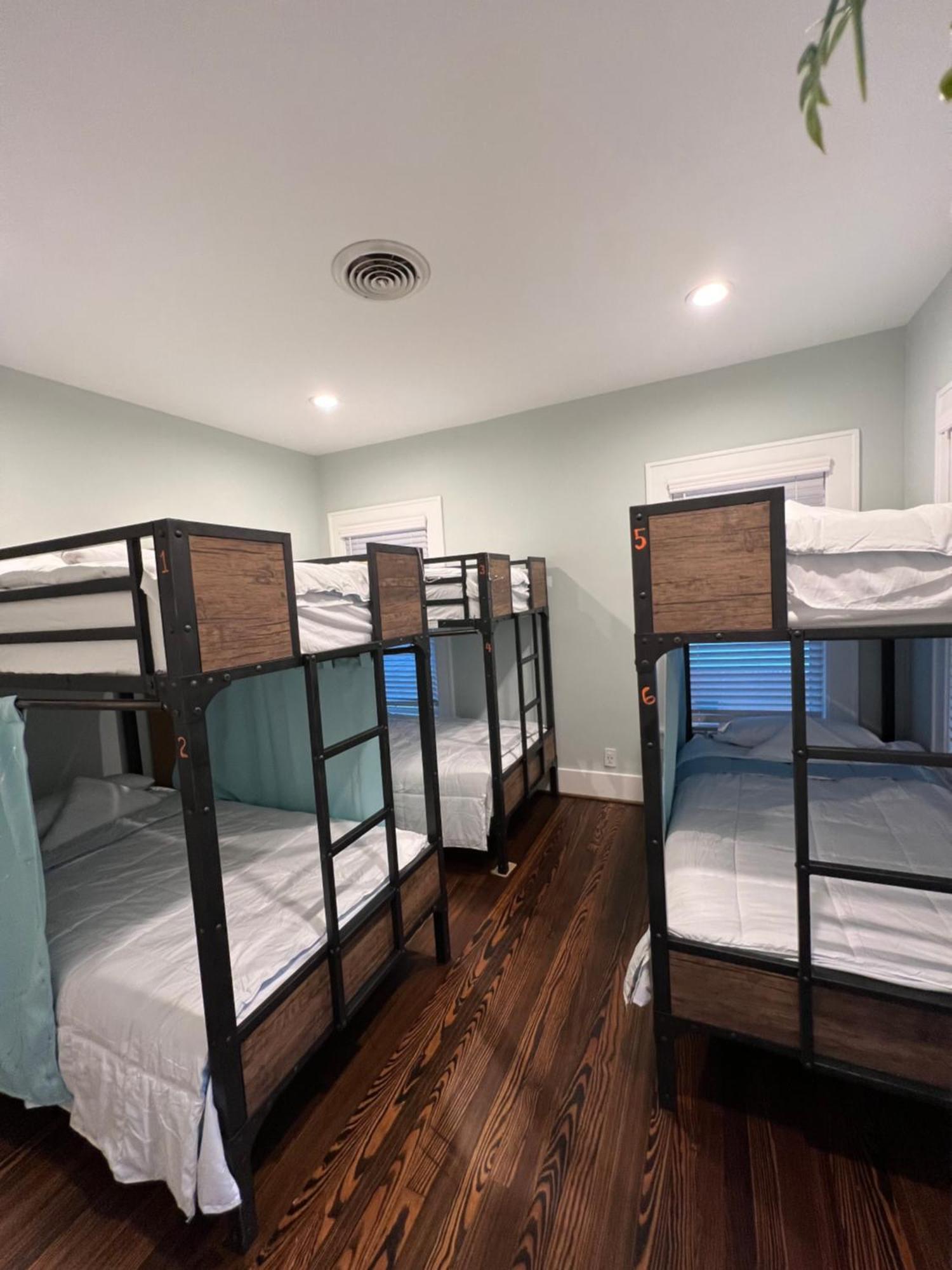 Mycrib Houston Hostel Εξωτερικό φωτογραφία